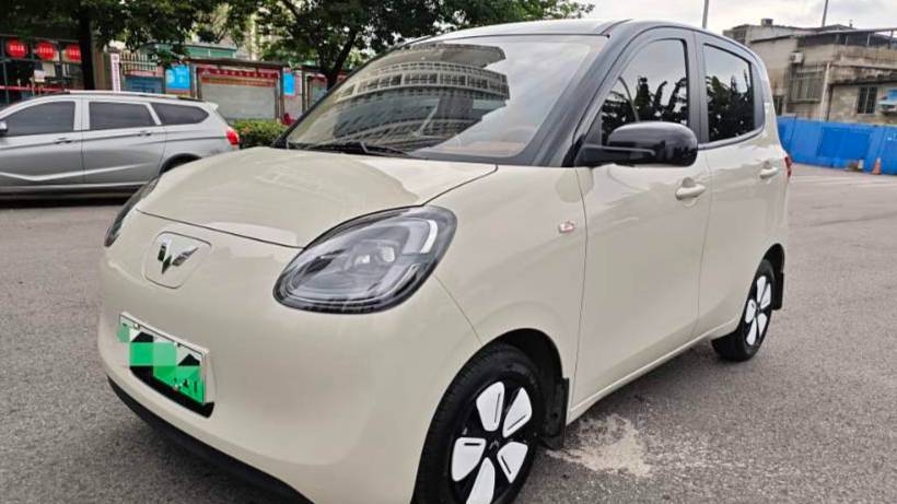 Wuling 2025 MINIEV Four door version ultimate enjoyment+style