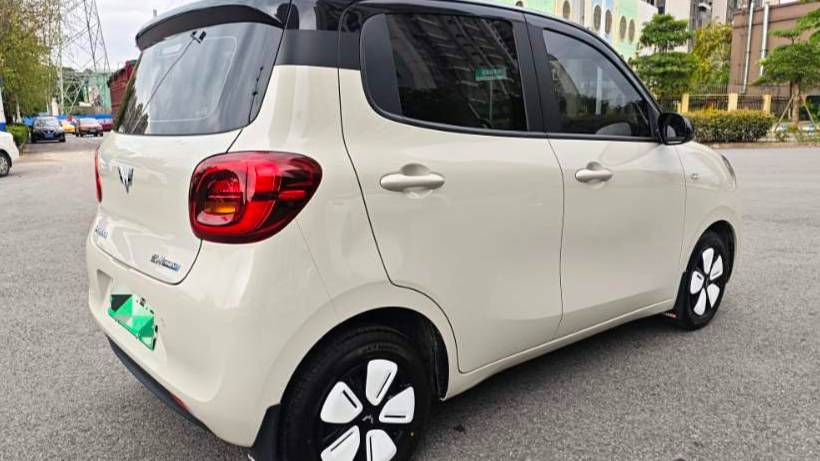 Wuling 2025 MINIEV Four door version ultimate enjoyment+style