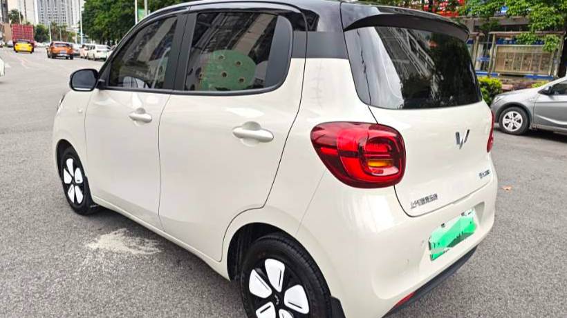 Wuling 2025 MINIEV Four door version ultimate enjoyment+style