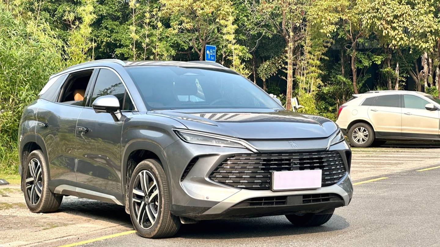 BYD 2024 SONG L DM-i 112km overtaking type