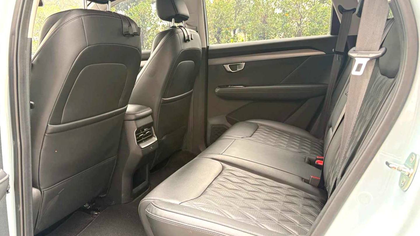 Wuling 2022 Asta 2.0L DHT Electric Speed Model