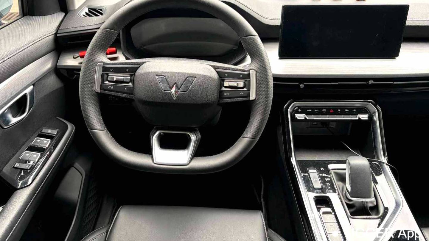 Wuling 2022 Asta 2.0L DHT Electric Speed Model