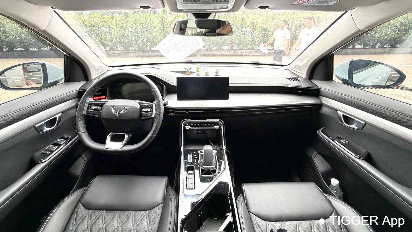 Wuling 2022 Asta 2.0L DHT Electric Speed Model