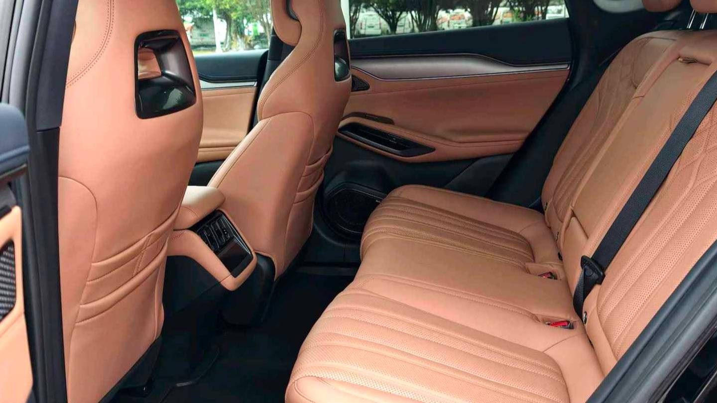 BYD 2025 SONG L EV 662km Excellent Intelligent Driving Model