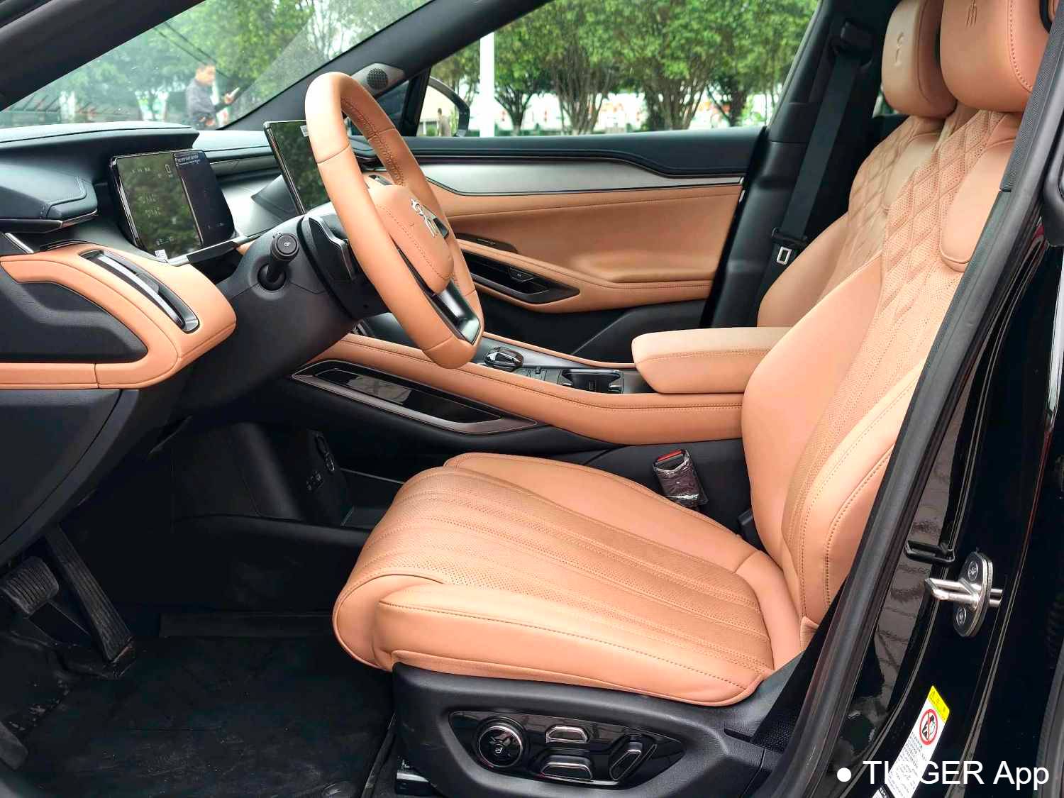 BYD 2025 SONG L EV 662km Excellent Intelligent Driving Model