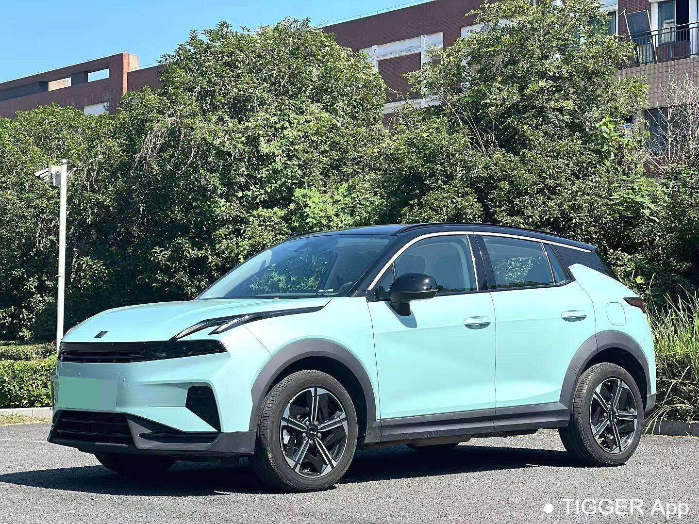 LYNK&CO 2023 06 EM-P EM-P 126 Long Range Pro