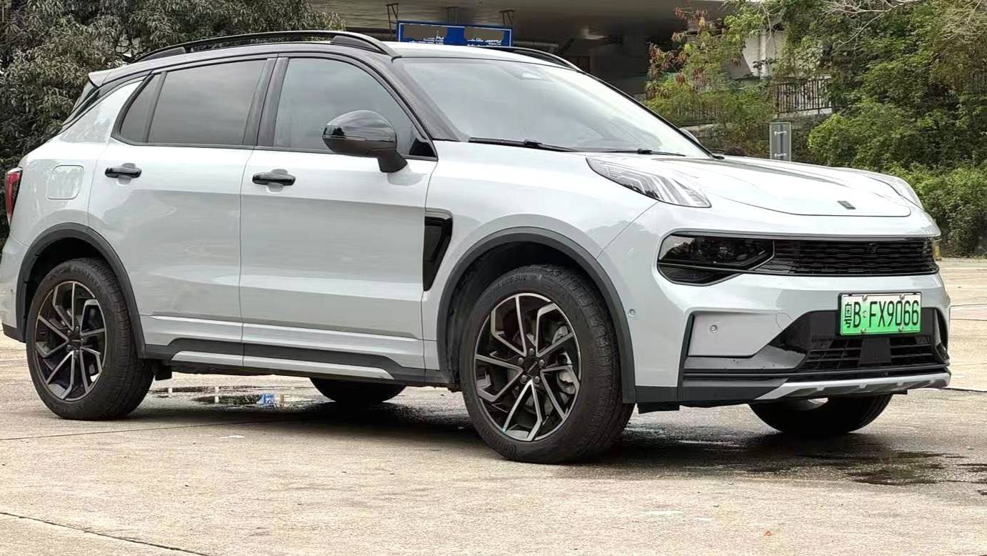 LYNK&CO 2023 01 EM-P 1.5TD EM-P Dawn Edition