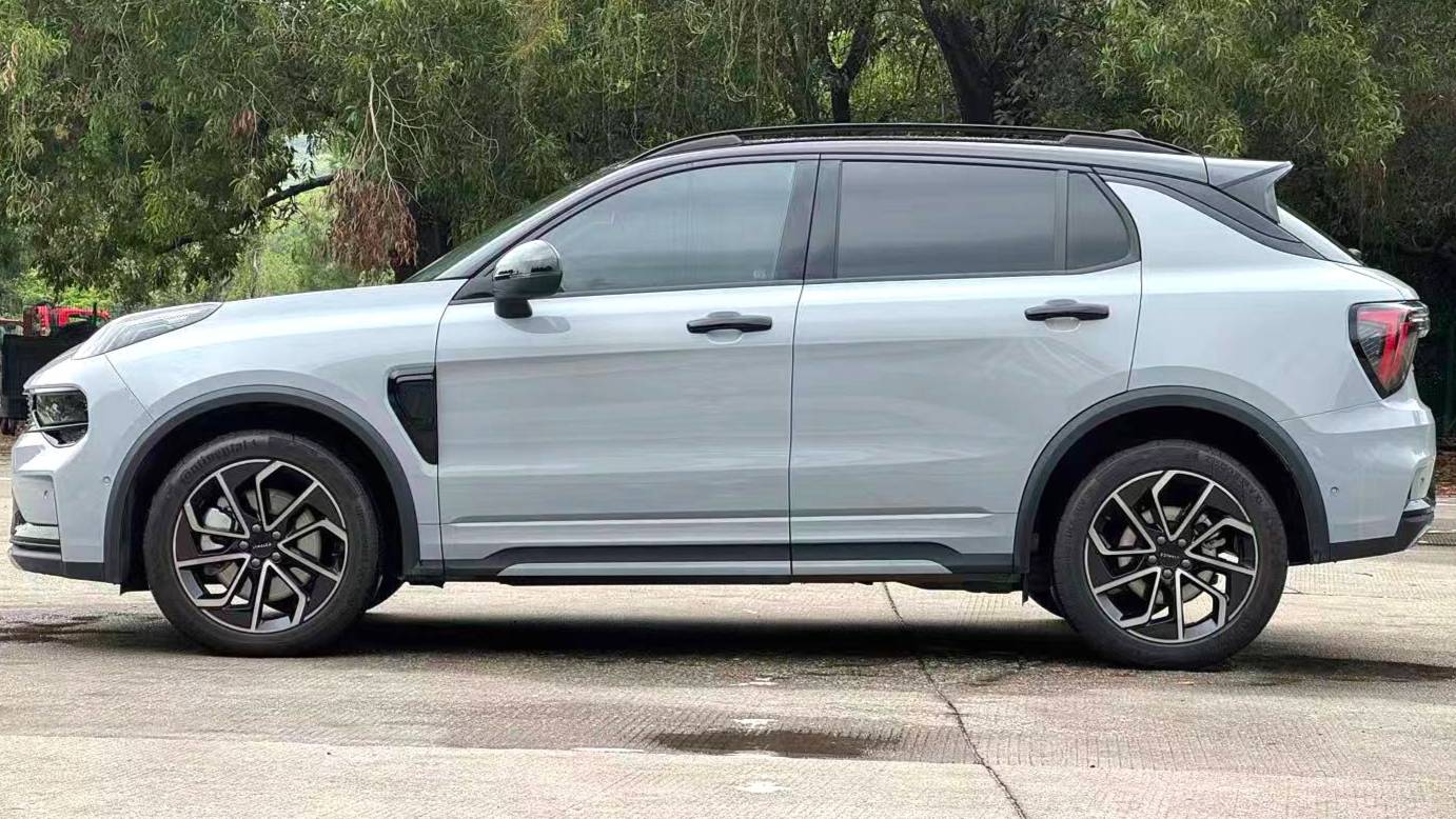 LYNK&CO 2023 01 EM-P 1.5TD EM-P Dawn Edition