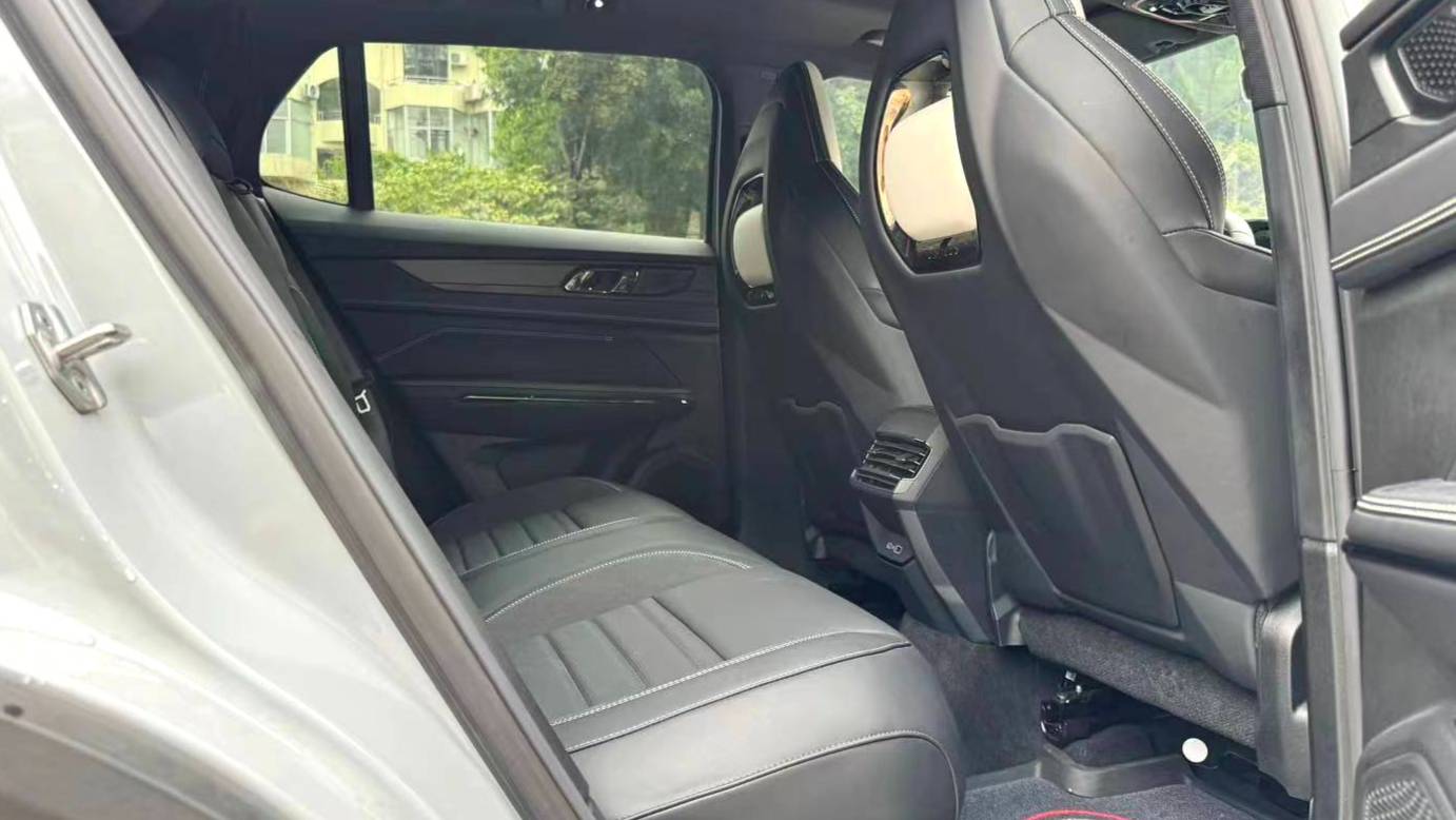 LYNK&CO 2023 01 EM-P 1.5TD EM-P Dawn Edition