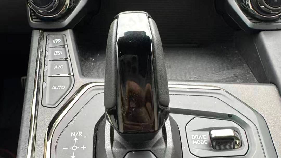 LYNK&CO 2023 01 EM-P 1.5TD EM-P Dawn Edition