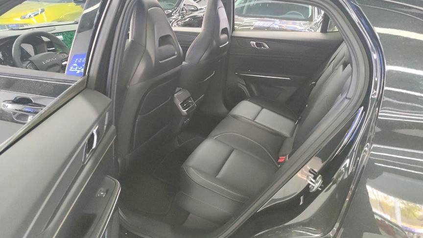 LYNK&CO 2025 01 2.0TD two wheel drive refreshed version