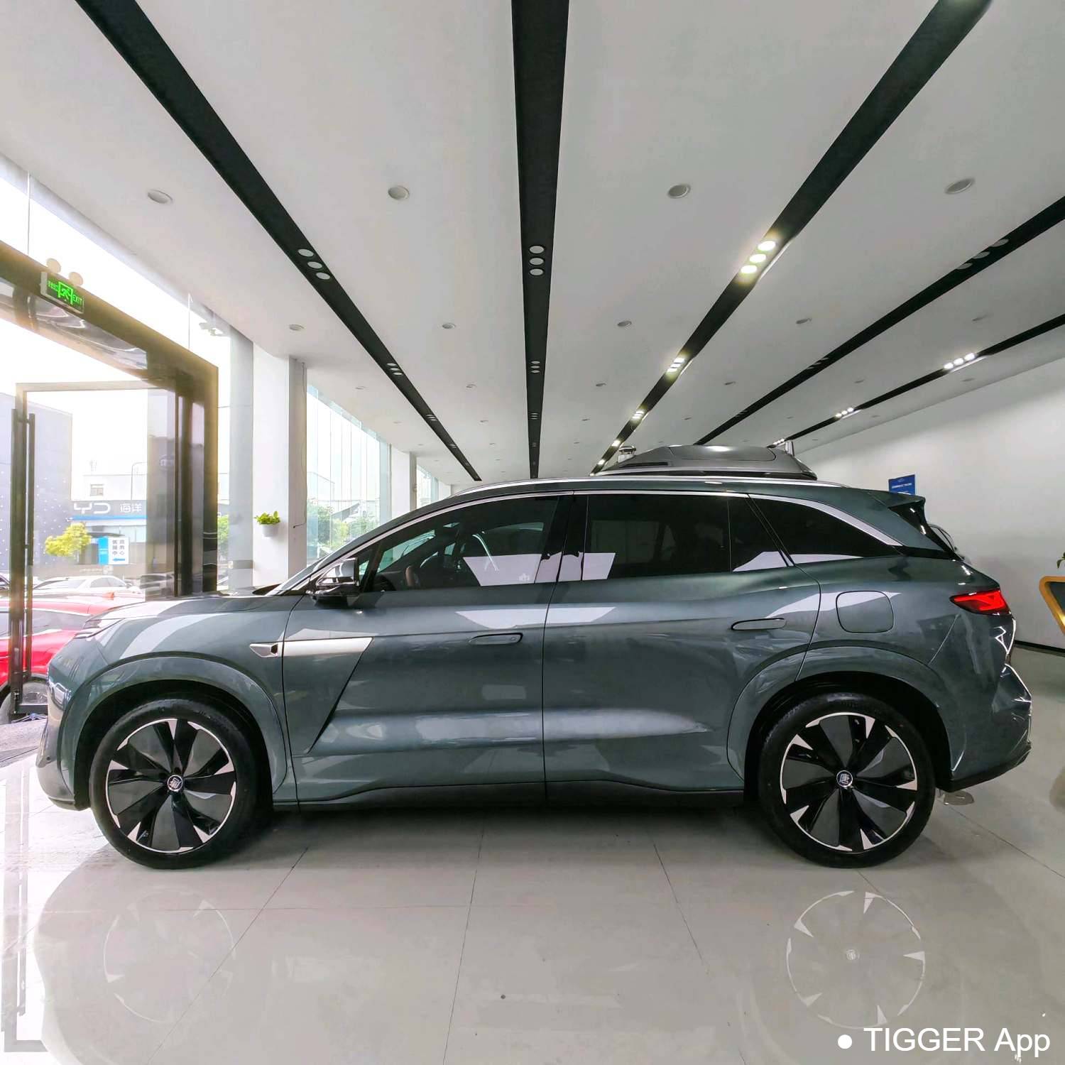 BYD 2025 TANG L DM 175KM Drone Player Edition