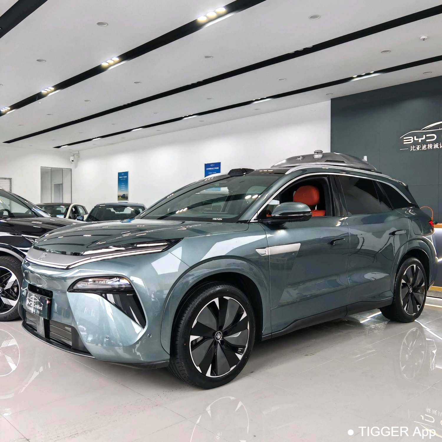 BYD 2025 TANG L DM 175KM Drone Player Edition