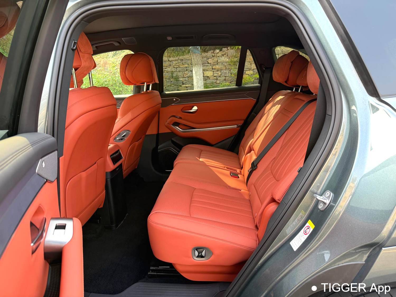 BYD 2025 TANG L DM 175KM Drone Player Edition