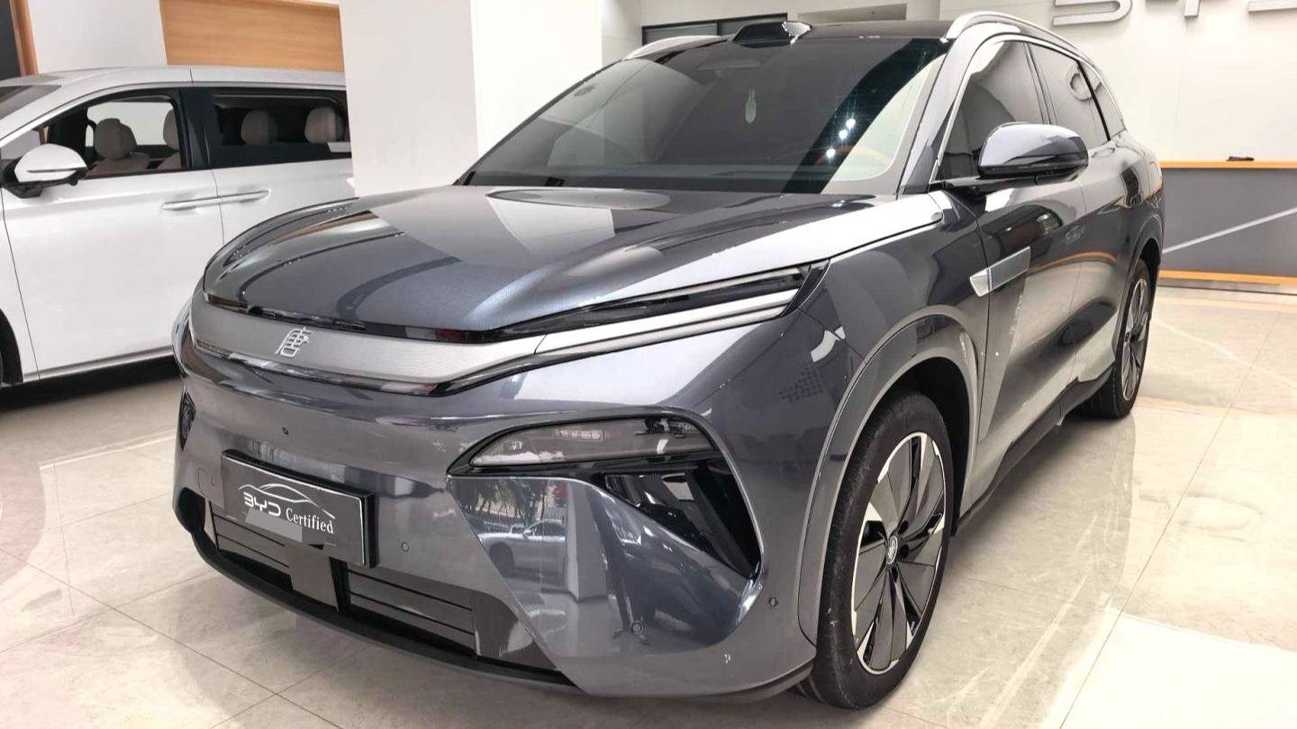 BYD 2025 TANG L EV 670KM Laser Radar Flagship Model