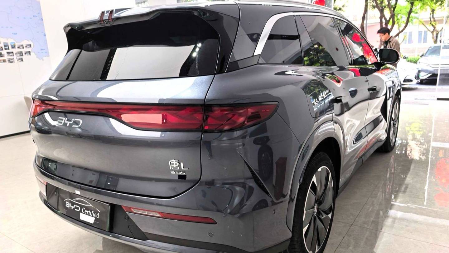 BYD 2025 TANG L EV 670KM Laser Radar Flagship Model