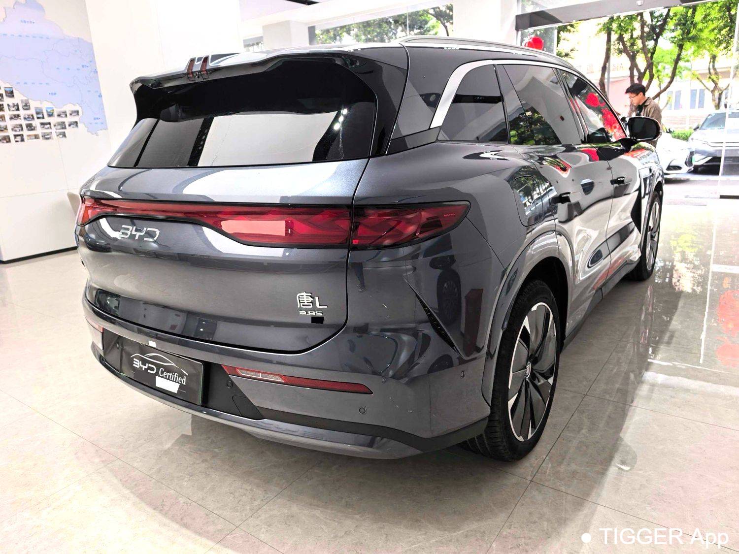 BYD 2025 TANG L EV 670KM Laser Radar Flagship Model
