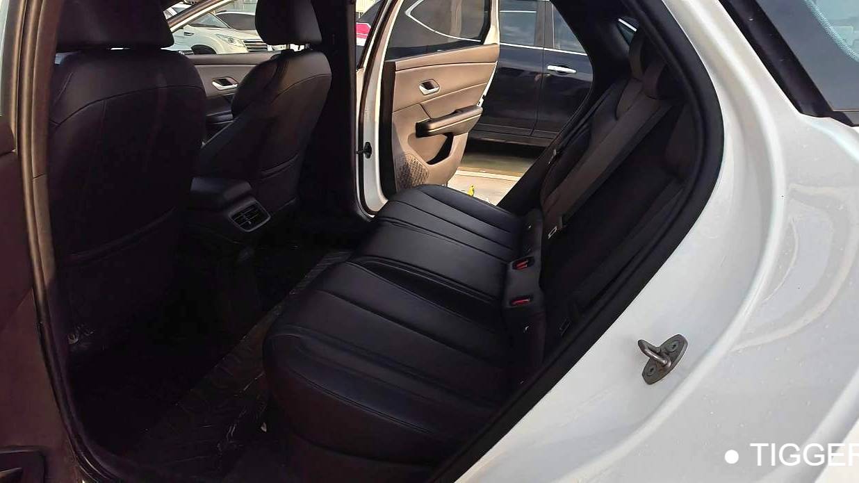 BYD 2025 e7 520 Intelligent Version