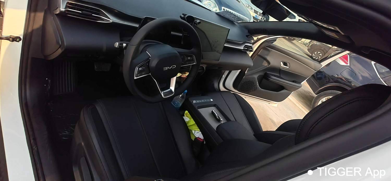 BYD 2025 e7 520 Intelligent Version