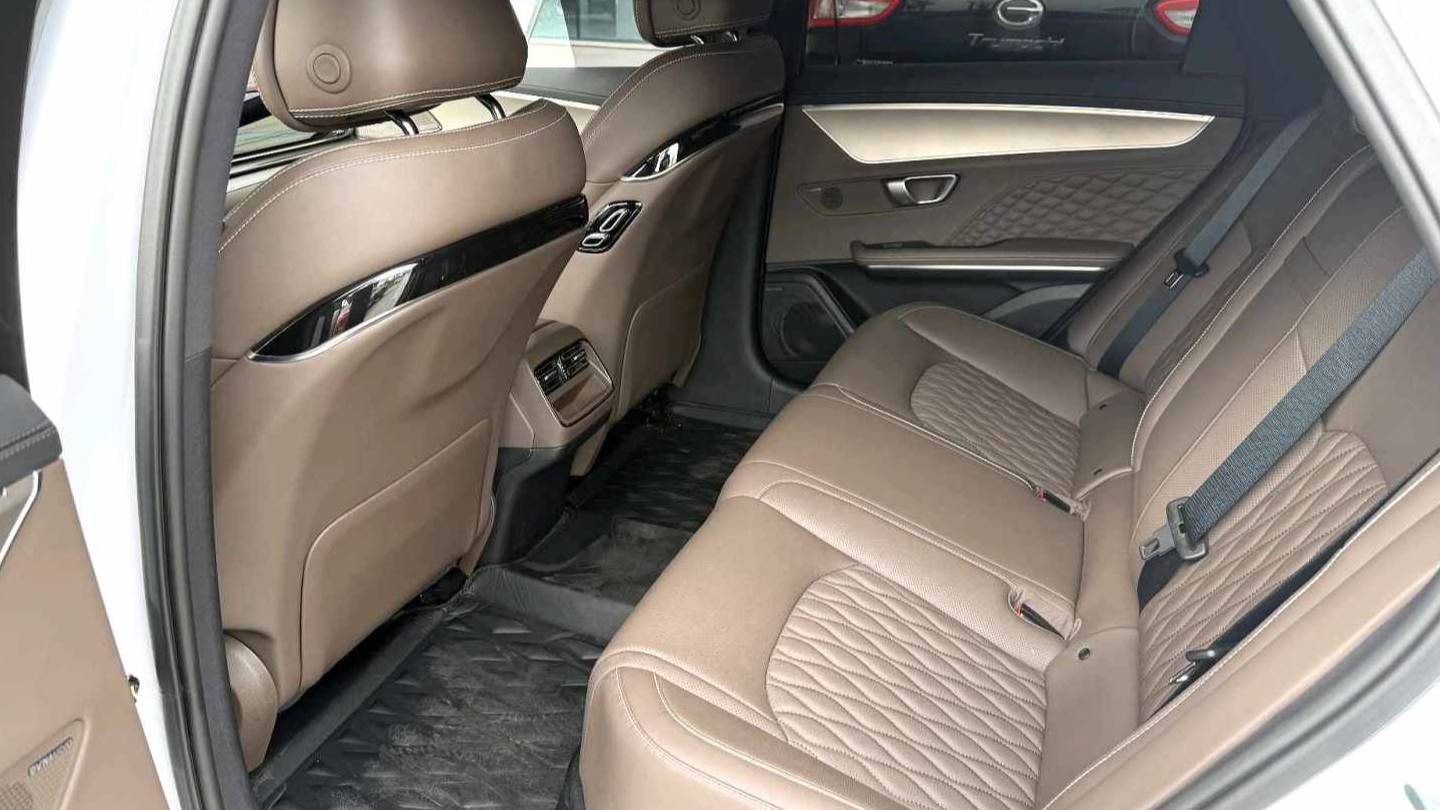 BYD 2022 HAN DM-i 121KM Prestige Type