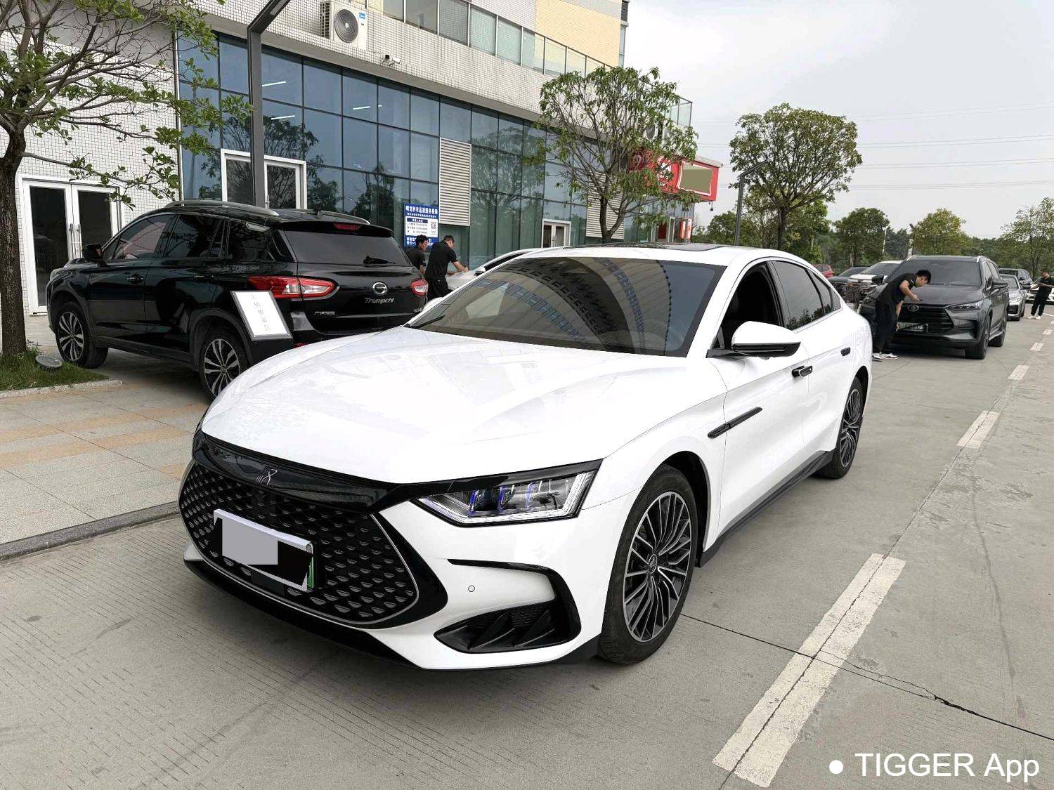 BYD 2022 HAN DM-i 121KM Prestige Type