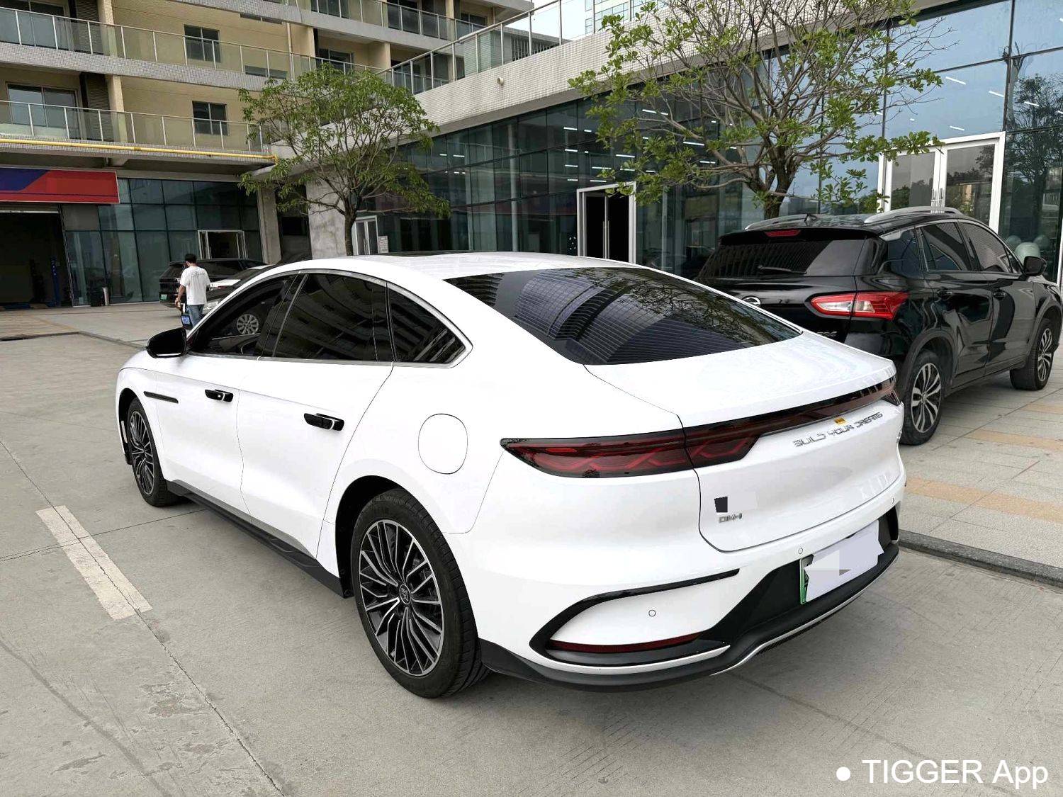 BYD 2022 HAN DM-i 121KM Prestige Type