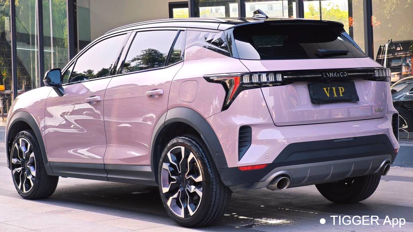 LYNK&CO 2022 06 1.5T Shero Pink Special Edition