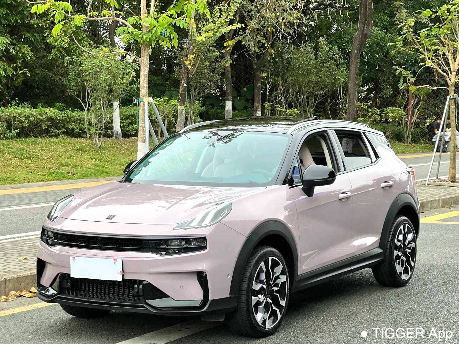 LYNK&CO 2023 06 Remix 1.5T Jin Halo