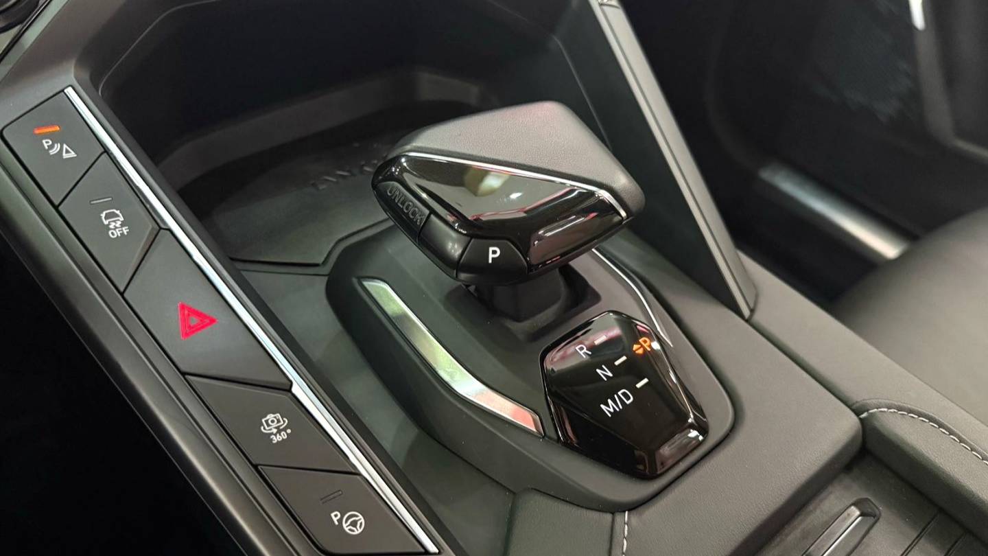 LYNK&CO 2023 06 Remix 1.5T Shero