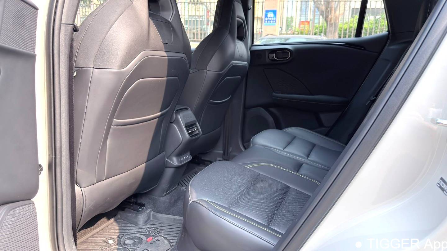 LYNK&CO 2025 06 Renew 1.5T Halo