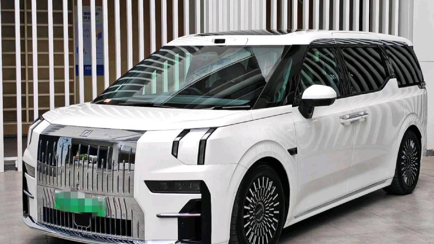 ZEEKR 2024 009 Seven seater aisle version four-wheel drive 108kWh