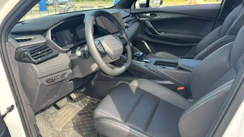 LYNK&CO 2023 06 Remix 1.5T Power Pro