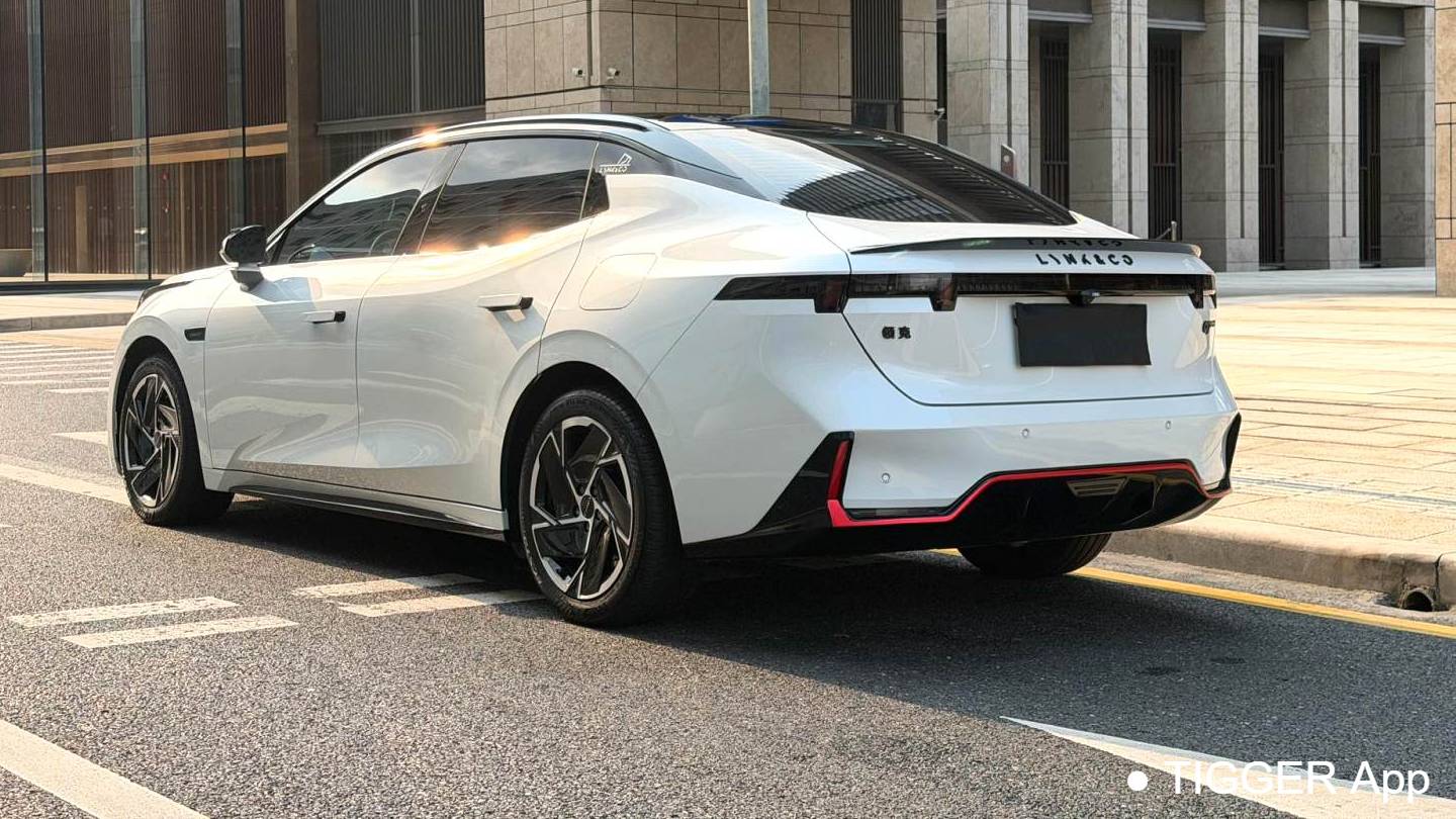 LYNK&CO 2024 07 EM-P EM-P 126 Long Range Halo