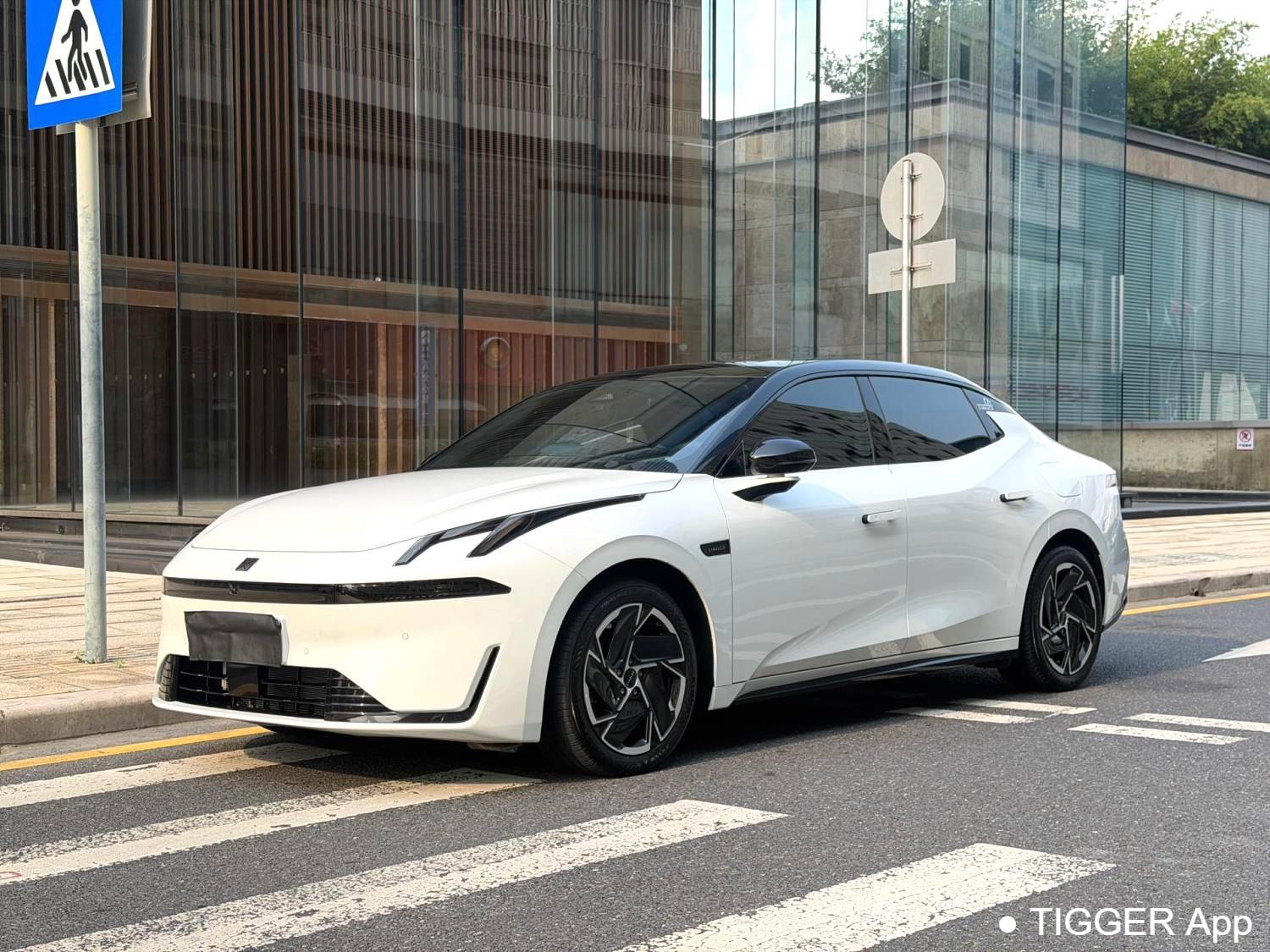 LYNK&CO 2024 07 EM-P EM-P 126 Long Range Halo