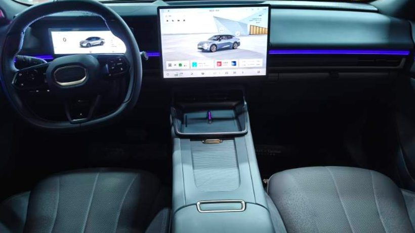 LYNK&CO 2025 07 EM-P EM-P 126 Long Range Intelligent Driving Ultra