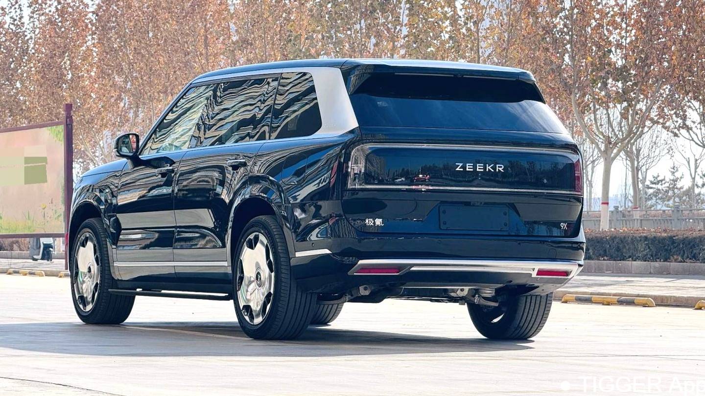 ZEEKR 2025 9X Hyper version 70kWh