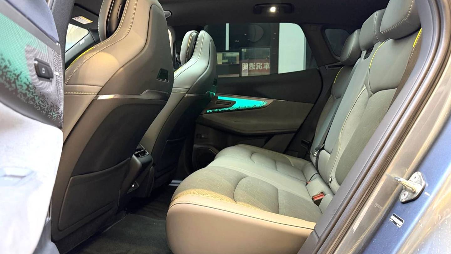 LYNK&CO 2025 08 EM-P 220km four-wheel drive performance Halo