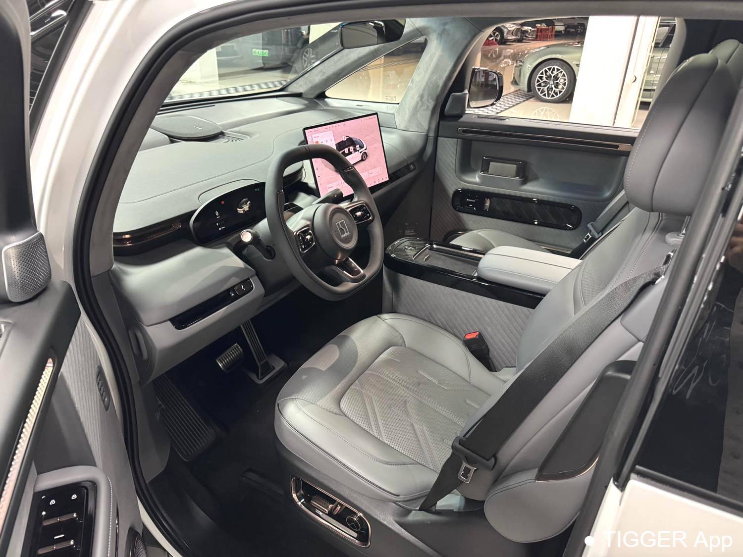 Used ZEEKR 2025 MIX Long range intelligent driving version