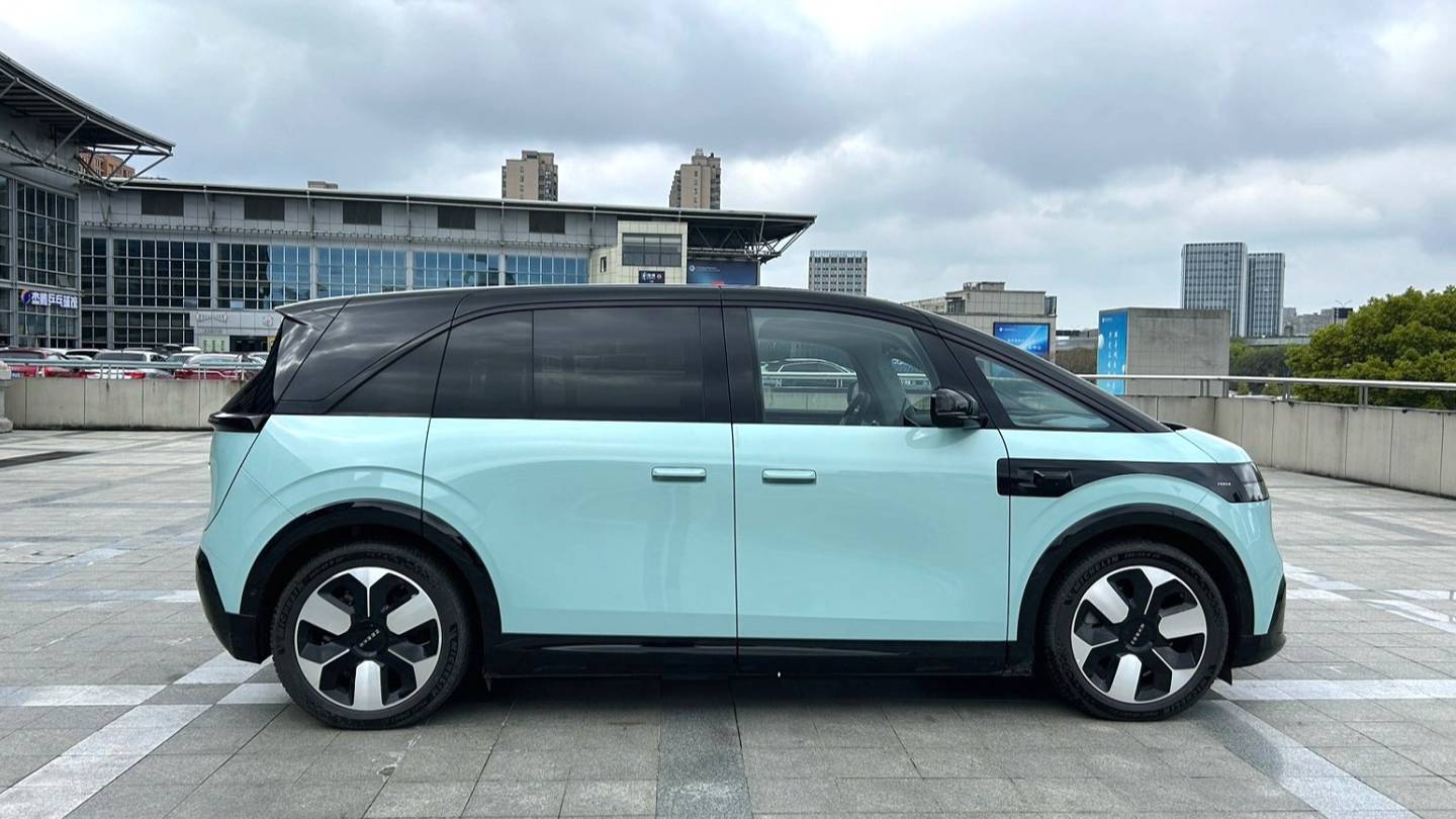 ZEEKR 2025 MIX Intelligent Driving Edition