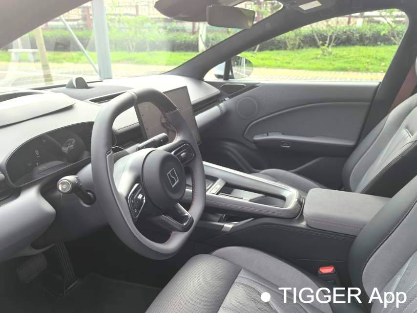 ZEEKR 2025 007GT Rear wheel drive intelligent driving version 75kWh