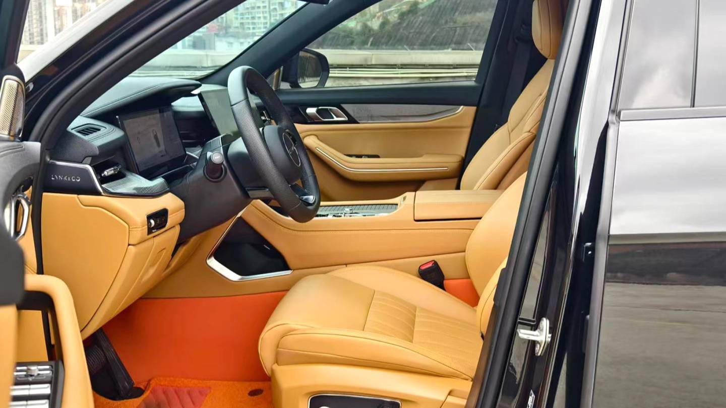 LYNK&CO 2024 09 EM-P 2.0TD EM-P four-wheel drive PRO seven seater