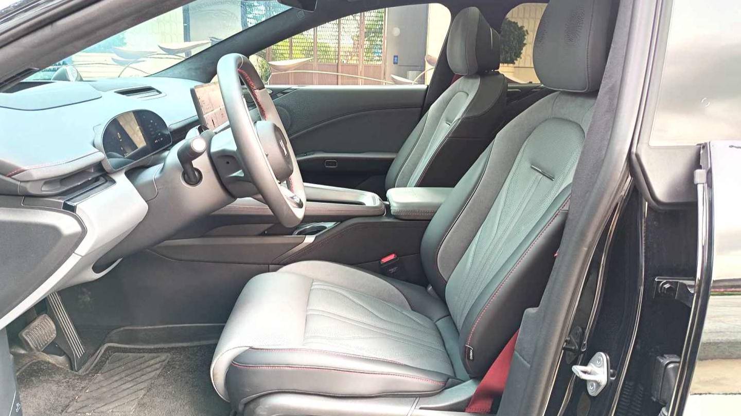 ZEEKR 2025 007GT Rear wheel drive intelligent driving version 75kWh