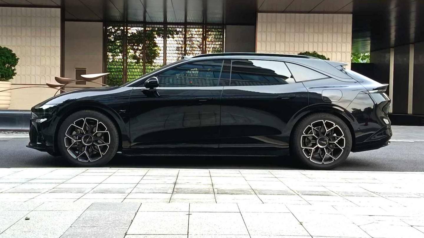 ZEEKR 2025 007GT Rear wheel drive intelligent driving version 75kWh