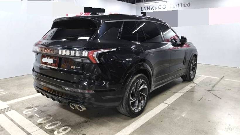 LYNK&CO 2021 09 2.0T Halo six seater