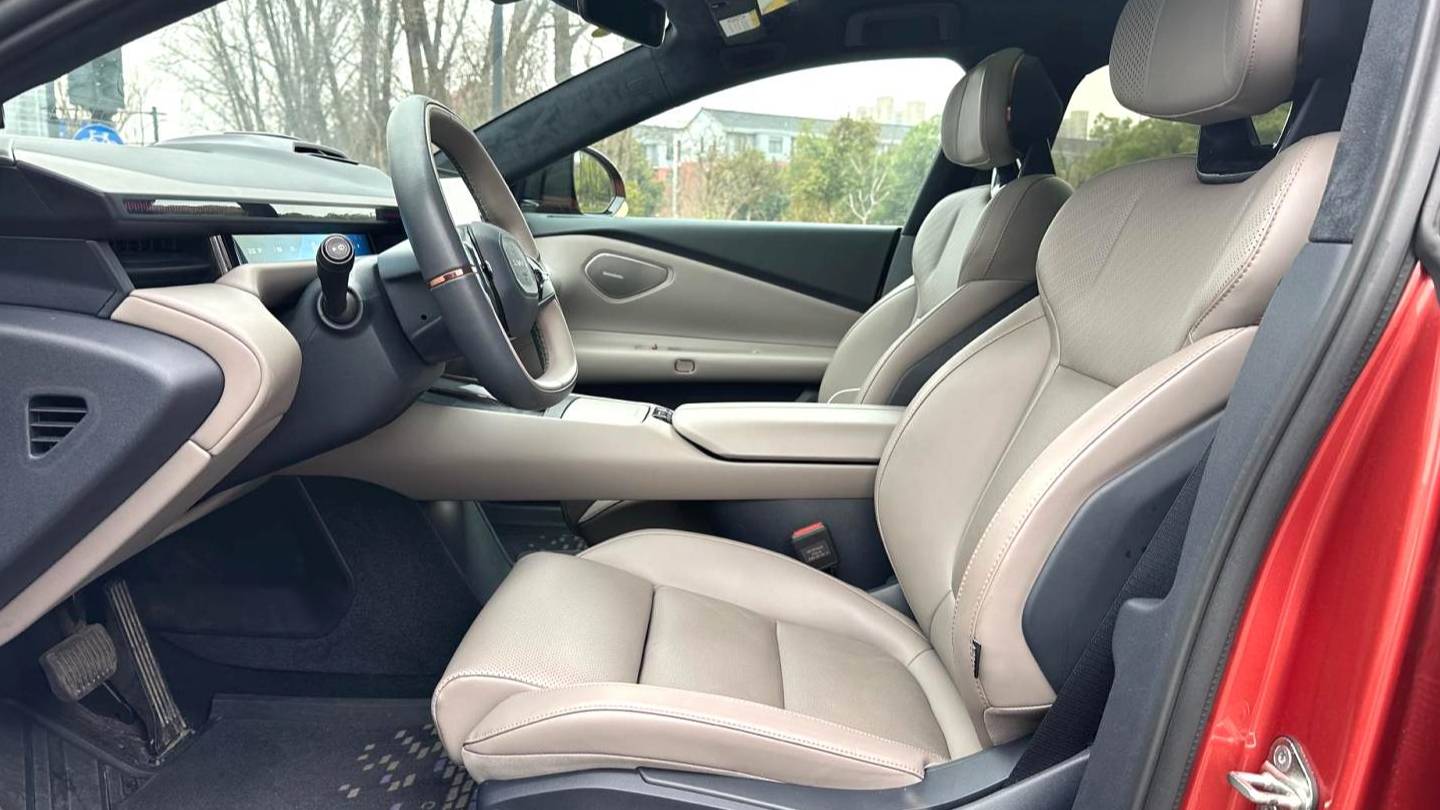 LYNK&CO 2024 Z10 95kWh 702km four-wheel drive intelligent driving Ultra