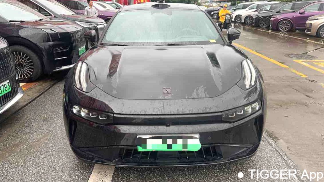 ZEEKR 2025 001 YOU version 100kWh four-wheel drive