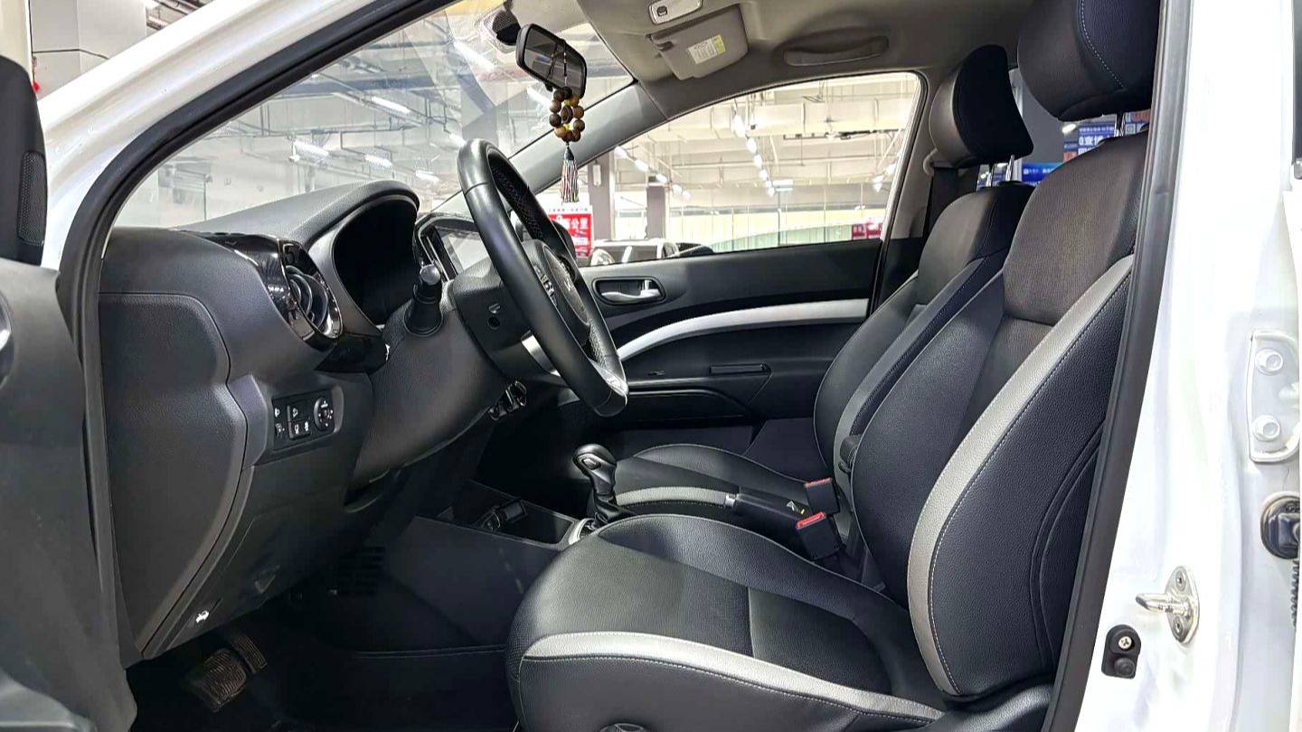 KIA 2021 Stonic 1.4L CVT Fun Edition