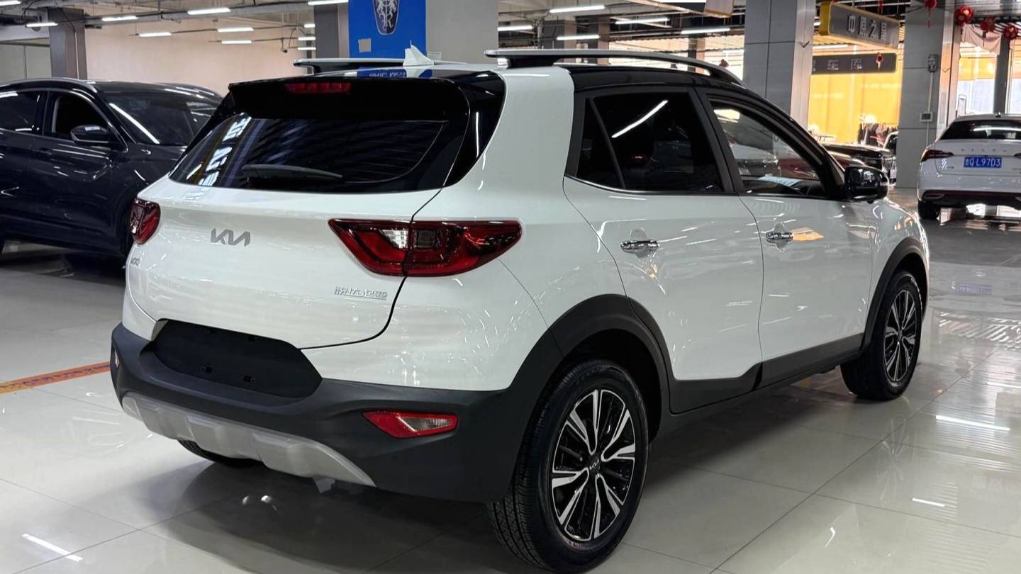 KIA 2021 Stonic 1.4L CVT sunroof model