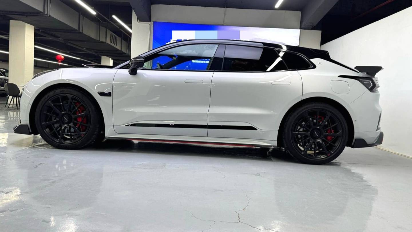 ZEEKR 2023 001FR FR version 100kWh