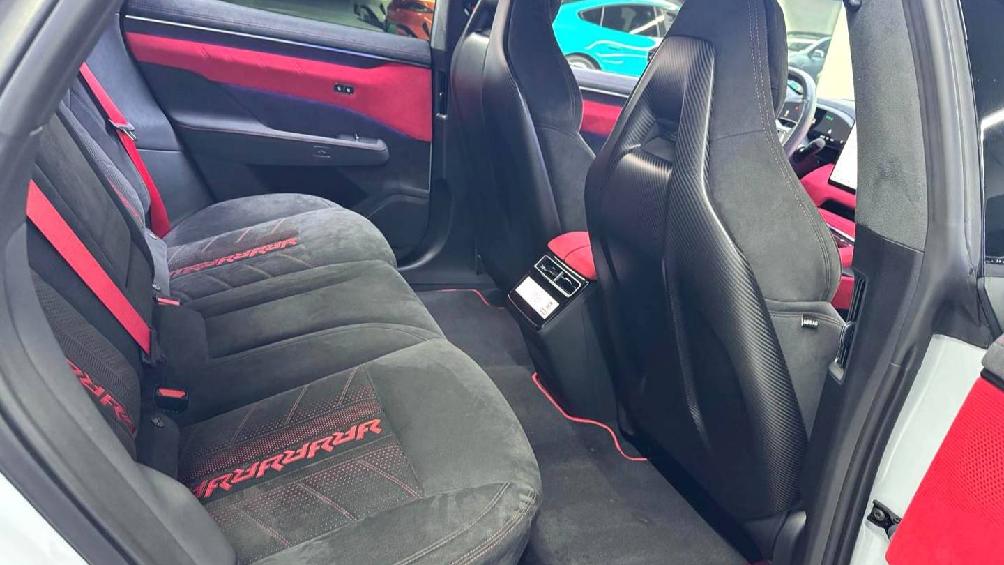 ZEEKR 2023 001FR FR version 100kWh